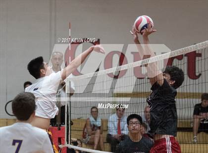 Thumbnail 3 in St. John's vs Kinkaid photogallery.