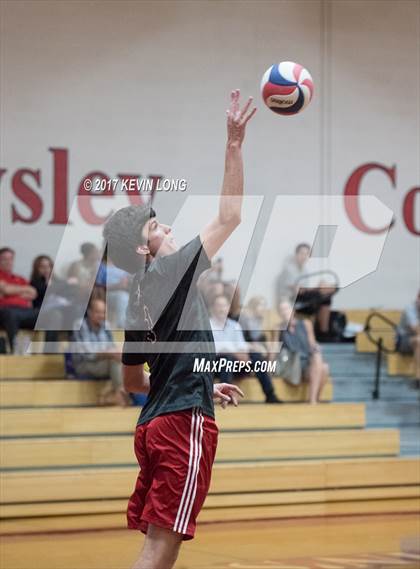 Thumbnail 2 in St. John's vs Kinkaid photogallery.