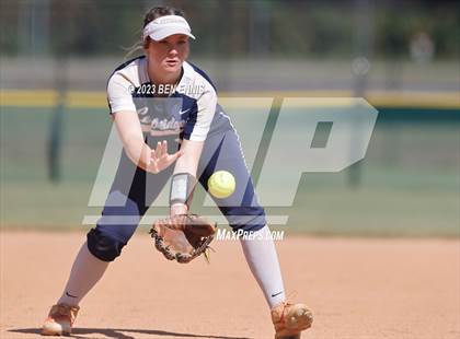 Thumbnail 3 in Harris County vs Cambridge (GHSA 5A State Tournament) photogallery.