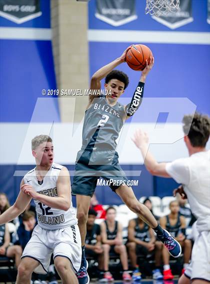 Thumbnail 2 in Sierra Canyon vs  Rancho Solano Prep (Sierra Canyon Super Showcase) photogallery.