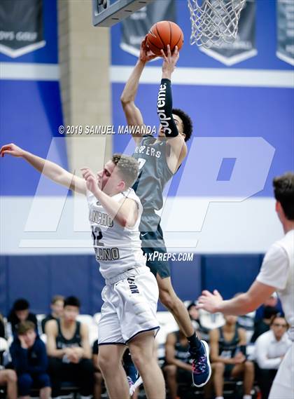 Thumbnail 3 in Sierra Canyon vs  Rancho Solano Prep (Sierra Canyon Super Showcase) photogallery.