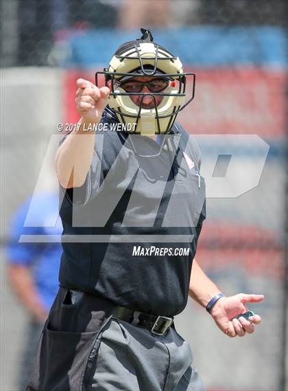 Thumbnail 3 in Valor Christian vs. Air Academy (CHSAA 4A Playoffs) photogallery.