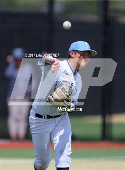 Thumbnail 3 in Valor Christian vs. Air Academy (CHSAA 4A Playoffs) photogallery.