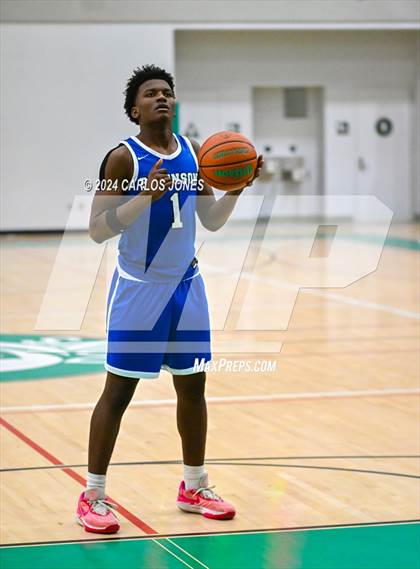 Thumbnail 1 in Animo Robinson @ Dorsey photogallery.