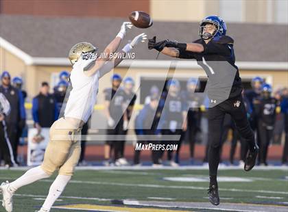 Thumbnail 1 in Maroa-Forsyth vs Quincy Notre Dame (IHSA 2A State Quarterfinal) photogallery.