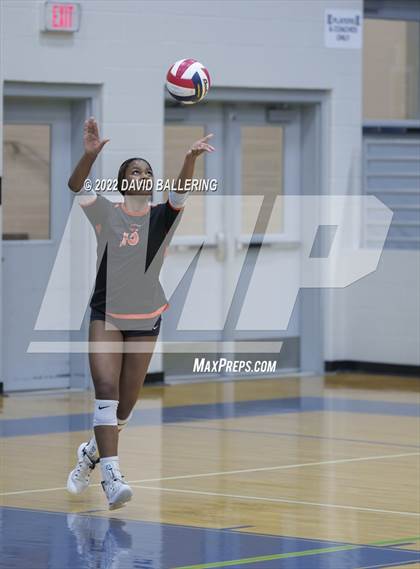 Thumbnail 3 in Aledo vs. Sachse (NISD Tournament) photogallery.