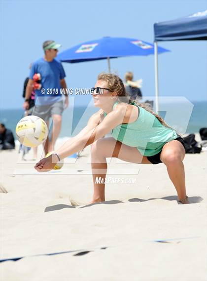 Thumbnail 3 in South vs. Palisades (IBVL Competition) photogallery.