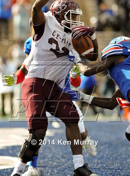 Thumbnail 3 in Cy-Fair vs Dickinson (UIL 6A Regional Playoff) photogallery.