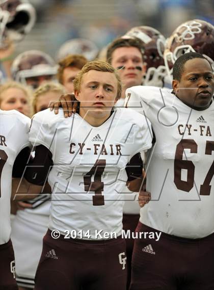Thumbnail 3 in Cy-Fair vs Dickinson (UIL 6A Regional Playoff) photogallery.