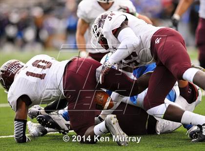 Thumbnail 3 in Cy-Fair vs Dickinson (UIL 6A Regional Playoff) photogallery.