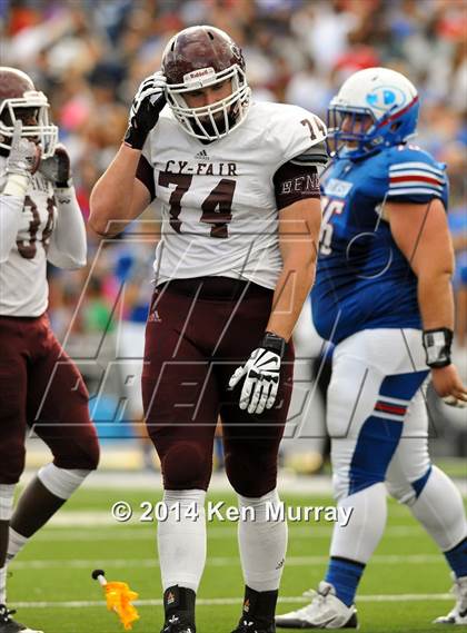 Thumbnail 2 in Cy-Fair vs Dickinson (UIL 6A Regional Playoff) photogallery.