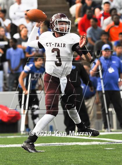 Thumbnail 3 in Cy-Fair vs Dickinson (UIL 6A Regional Playoff) photogallery.
