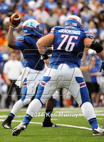 Thumbnail 3 in Cy-Fair vs Dickinson (UIL 6A Regional Playoff) photogallery.