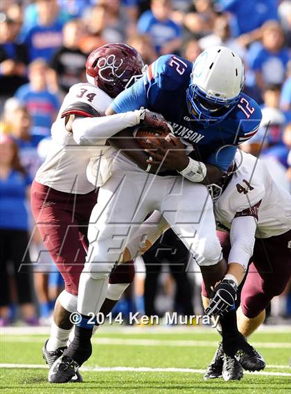 Thumbnail 2 in Cy-Fair vs Dickinson (UIL 6A Regional Playoff) photogallery.