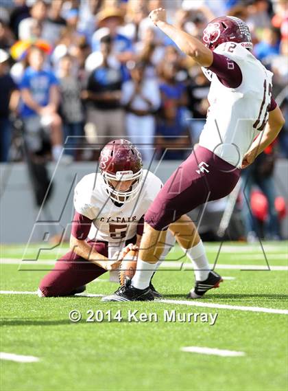 Thumbnail 1 in Cy-Fair vs Dickinson (UIL 6A Regional Playoff) photogallery.