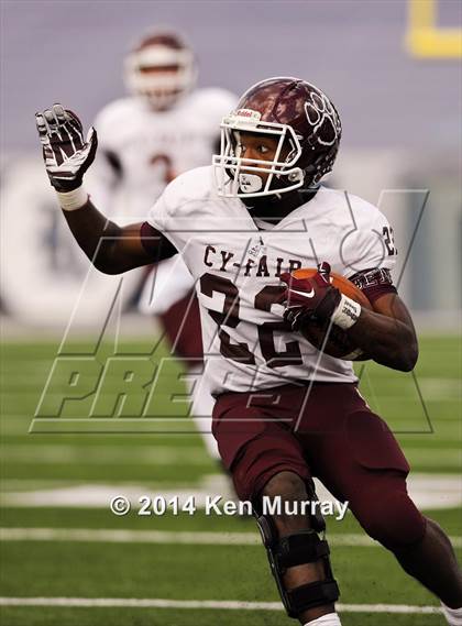 Thumbnail 2 in Cy-Fair vs Dickinson (UIL 6A Regional Playoff) photogallery.