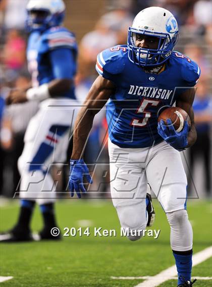 Thumbnail 3 in Cy-Fair vs Dickinson (UIL 6A Regional Playoff) photogallery.
