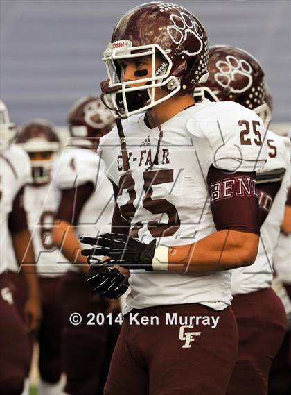 Thumbnail 2 in Cy-Fair vs Dickinson (UIL 6A Regional Playoff) photogallery.