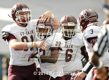 Thumbnail 3 in Cy-Fair vs Dickinson (UIL 6A Regional Playoff) photogallery.