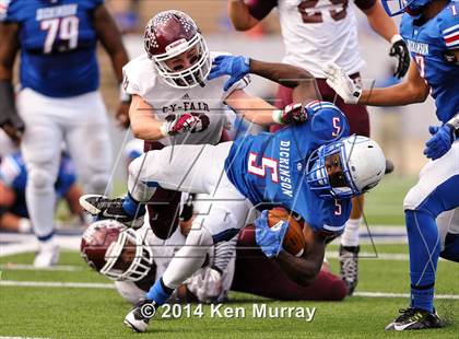 Thumbnail 2 in Cy-Fair vs Dickinson (UIL 6A Regional Playoff) photogallery.