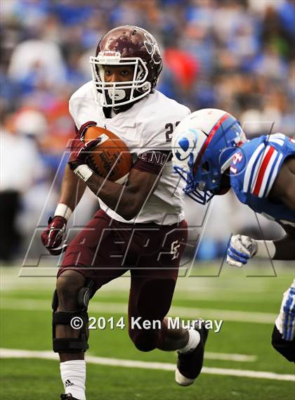 Thumbnail 3 in Cy-Fair vs Dickinson (UIL 6A Regional Playoff) photogallery.
