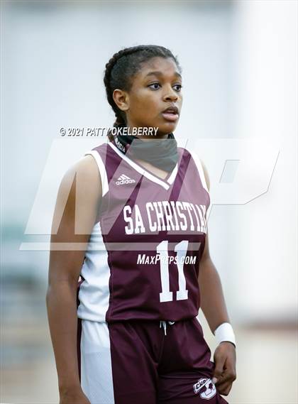 Thumbnail 2 in St. Agnes Academy vs San Antonio Christian (TAPPS 6A Area Playoff) photogallery.