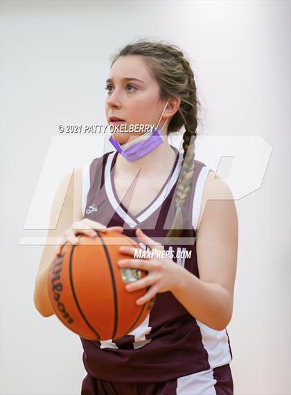 Thumbnail 2 in St. Agnes Academy vs San Antonio Christian (TAPPS 6A Area Playoff) photogallery.