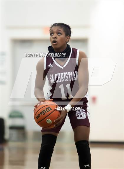 Thumbnail 1 in St. Agnes Academy vs San Antonio Christian (TAPPS 6A Area Playoff) photogallery.