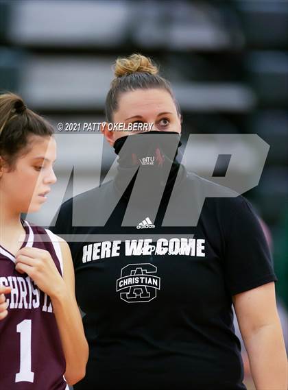 Thumbnail 3 in St. Agnes Academy vs San Antonio Christian (TAPPS 6A Area Playoff) photogallery.