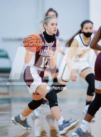 Thumbnail 1 in St. Agnes Academy vs San Antonio Christian (TAPPS 6A Area Playoff) photogallery.