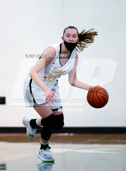Thumbnail 1 in St. Agnes Academy vs San Antonio Christian (TAPPS 6A Area Playoff) photogallery.