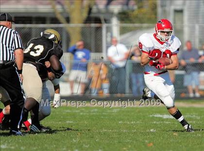Thumbnail 2 in Glenwood @ Sacred Heart-Griffin (IHSA Class 5A Playoffs) photogallery.