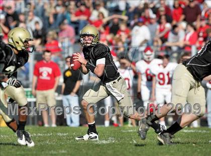 Thumbnail 2 in Glenwood @ Sacred Heart-Griffin (IHSA Class 5A Playoffs) photogallery.