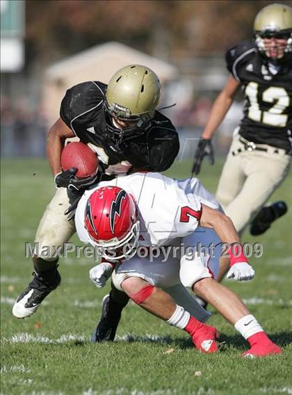 Thumbnail 2 in Glenwood @ Sacred Heart-Griffin (IHSA Class 5A Playoffs) photogallery.