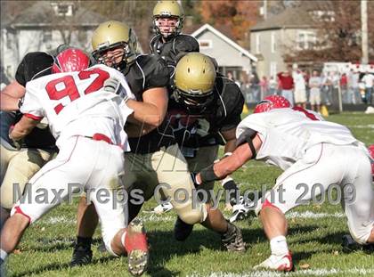 Thumbnail 2 in Glenwood @ Sacred Heart-Griffin (IHSA Class 5A Playoffs) photogallery.