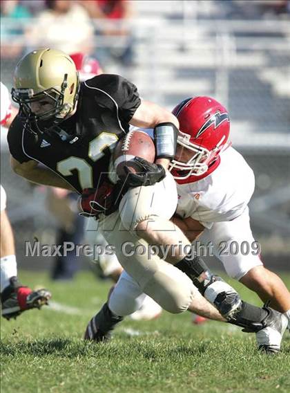 Thumbnail 2 in Glenwood @ Sacred Heart-Griffin (IHSA Class 5A Playoffs) photogallery.
