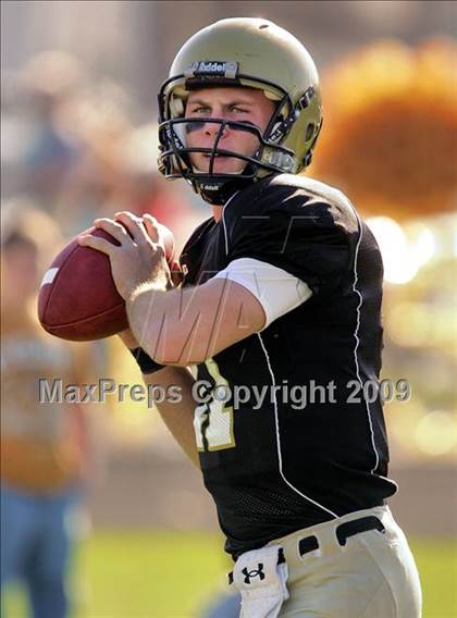 Thumbnail 2 in Glenwood @ Sacred Heart-Griffin (IHSA Class 5A Playoffs) photogallery.