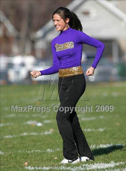 Thumbnail 2 in Glenwood @ Sacred Heart-Griffin (IHSA Class 5A Playoffs) photogallery.