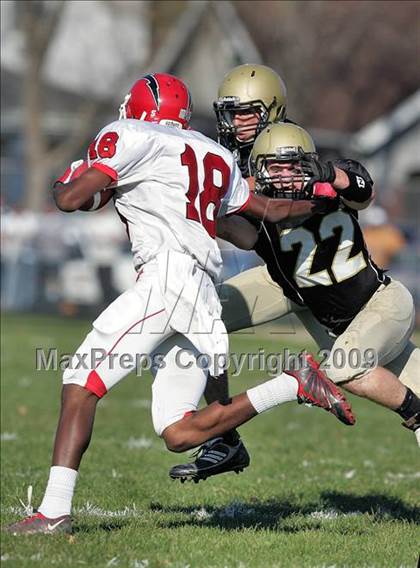 Thumbnail 3 in Glenwood @ Sacred Heart-Griffin (IHSA Class 5A Playoffs) photogallery.