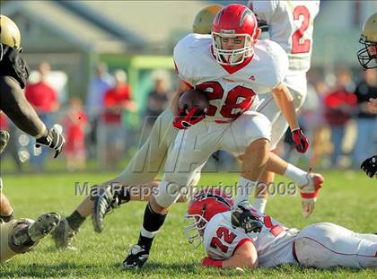 Thumbnail 3 in Glenwood @ Sacred Heart-Griffin (IHSA Class 5A Playoffs) photogallery.