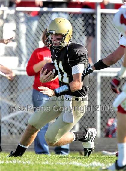 Thumbnail 2 in Glenwood @ Sacred Heart-Griffin (IHSA Class 5A Playoffs) photogallery.