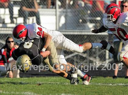 Thumbnail 3 in Glenwood @ Sacred Heart-Griffin (IHSA Class 5A Playoffs) photogallery.