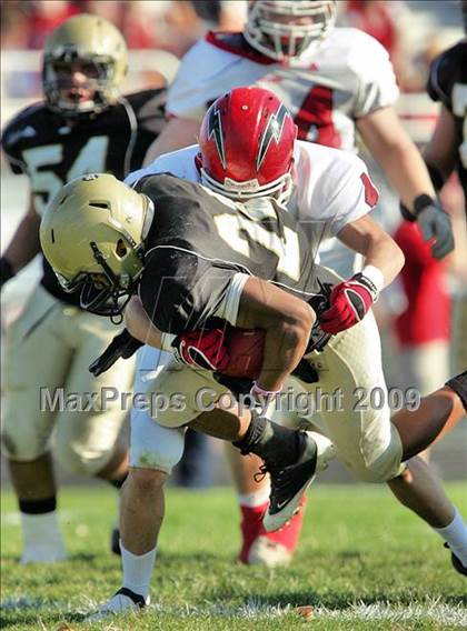 Thumbnail 3 in Glenwood @ Sacred Heart-Griffin (IHSA Class 5A Playoffs) photogallery.