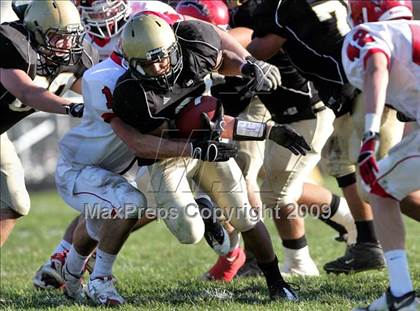 Thumbnail 3 in Glenwood @ Sacred Heart-Griffin (IHSA Class 5A Playoffs) photogallery.