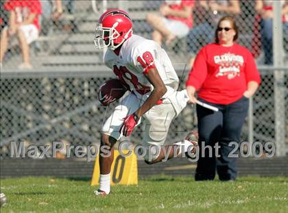 Thumbnail 2 in Glenwood @ Sacred Heart-Griffin (IHSA Class 5A Playoffs) photogallery.