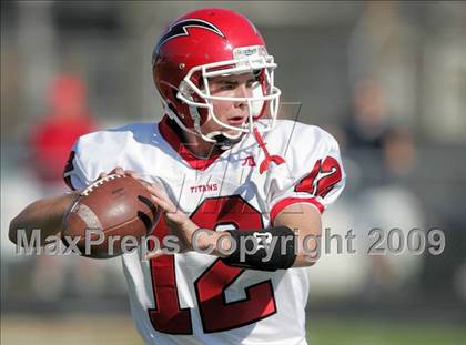 Thumbnail 3 in Glenwood @ Sacred Heart-Griffin (IHSA Class 5A Playoffs) photogallery.