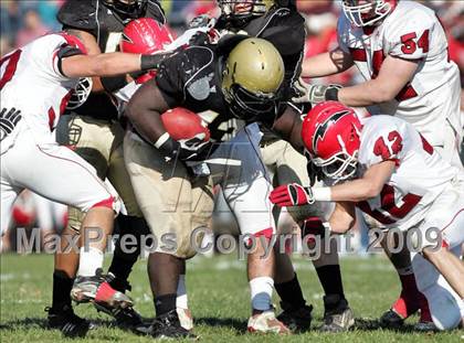 Thumbnail 3 in Glenwood @ Sacred Heart-Griffin (IHSA Class 5A Playoffs) photogallery.