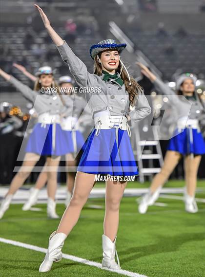 Thumbnail 3 in Reedy vs. Longview (UIL 5A Area Playoff) photogallery.
