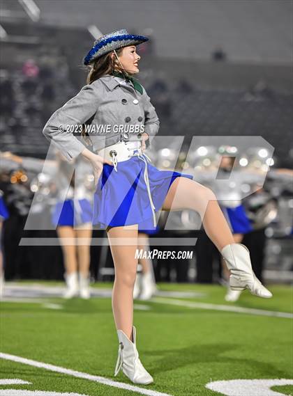 Thumbnail 3 in Reedy vs. Longview (UIL 5A Area Playoff) photogallery.