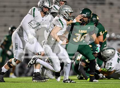Thumbnail 1 in Reedy vs. Longview (UIL 5A Area Playoff) photogallery.